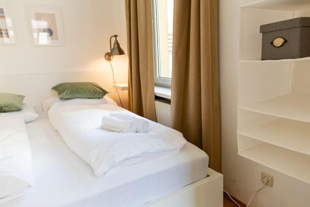 Savoir-Vivre In Unserer Zentralen Balkonwohnung فيينا المظهر الخارجي الصورة